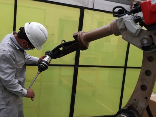 Tích hợp thành công nguồn hàn Fronius của Áo với Robot Panasonic đầu tiên tại nhà máy Gesin Bắc Ninh